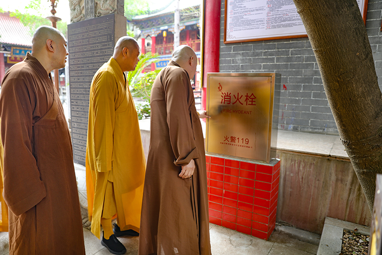 陕西省佛教协会宽旭会长一行深入汉中市佛教团体和场所开展调研(图6)