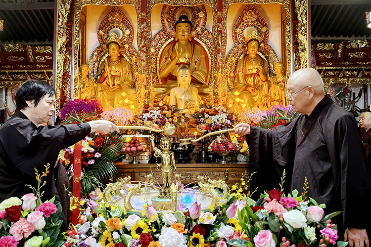 恭迎释迦如来圣诞——陕西各寺院举办浴佛祈福法会(图13)