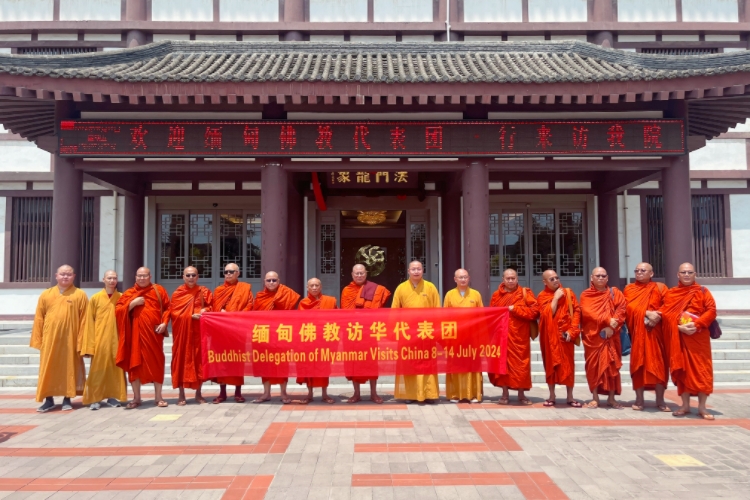 缅甸佛教代表团一行来访法门寺佛学院
