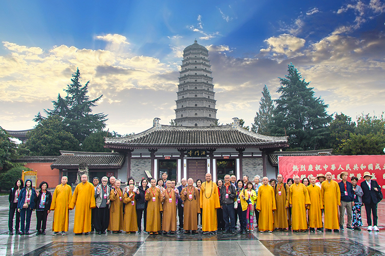 佛光山心保和上一行来法门寺参访