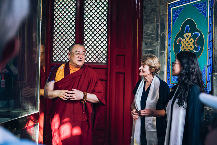 联合国教科文组织前总干事伊琳娜•博科娃一行到访广仁寺(图1)