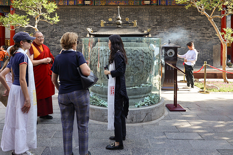 联合国教科文组织前总干事伊琳娜•博科娃一行到访广仁寺(图2)