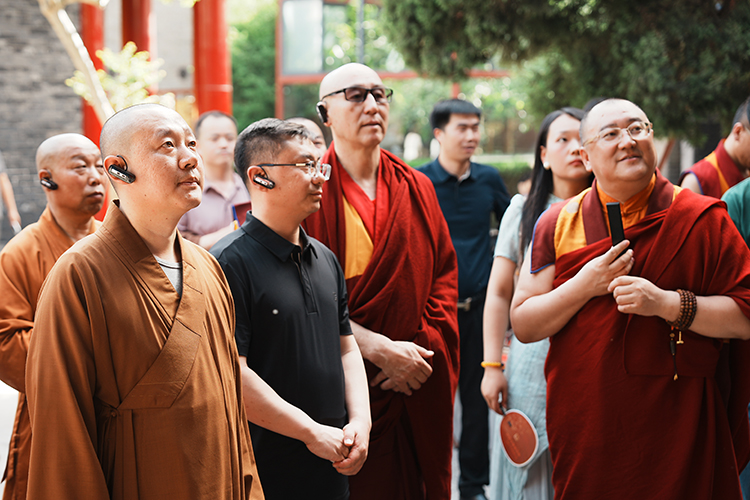 赤峰市佛教协会一行来广仁寺参访交流(图2)