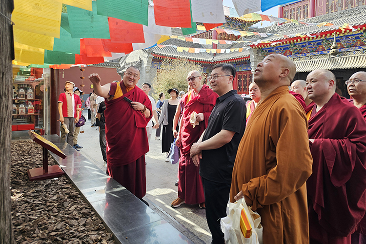 赤峰市佛教协会一行来广仁寺参访交流(图3)