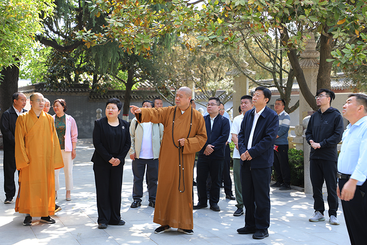海南省三亚市人大常委会一行来法门寺专题调研