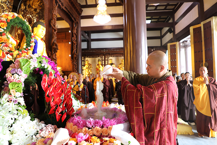 恭迎释迦如来圣诞——陕西各寺院举办浴佛祈福法会(图3)