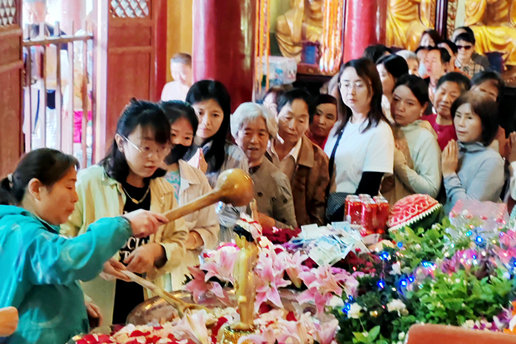 恭迎释迦如来圣诞——陕西各寺院举办浴佛祈福法会(图10)