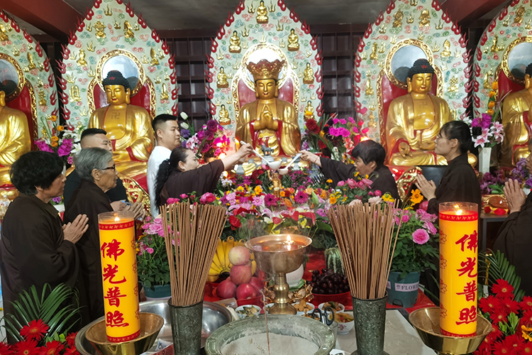 恭迎释迦如来圣诞——陕西各寺院举办浴佛祈福法会(图30)