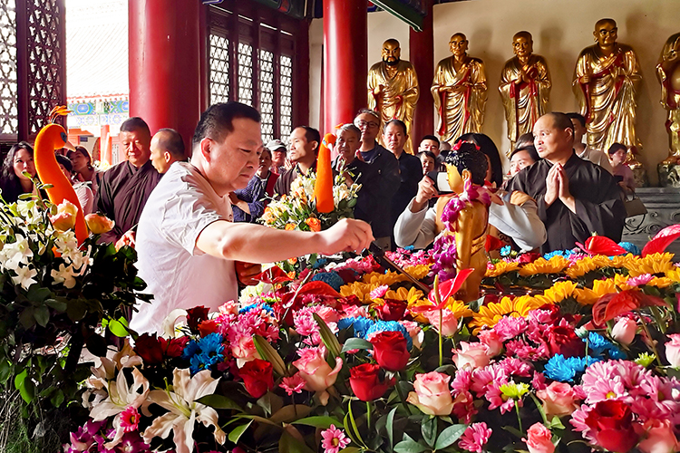 恭迎释迦如来圣诞——陕西各寺院举办浴佛祈福法会(图33)