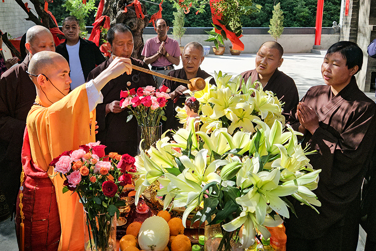 恭迎释迦如来圣诞——陕西各寺院举办浴佛祈福法会(图36)