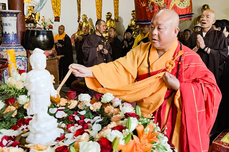 恭迎释迦如来圣诞——陕西各寺院举办浴佛祈福法会(图37)