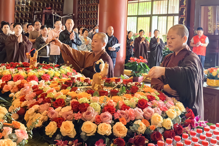 恭迎释迦如来圣诞——陕西各寺院举办浴佛祈福法会(图23)
