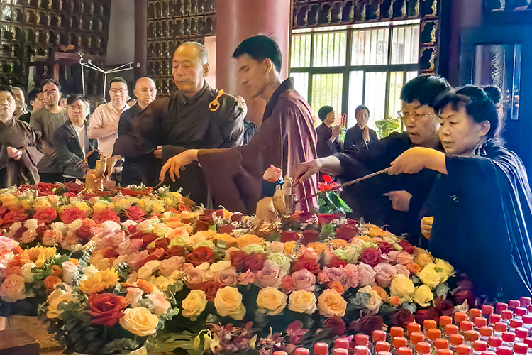 恭迎释迦如来圣诞——陕西各寺院举办浴佛祈福法会(图40)