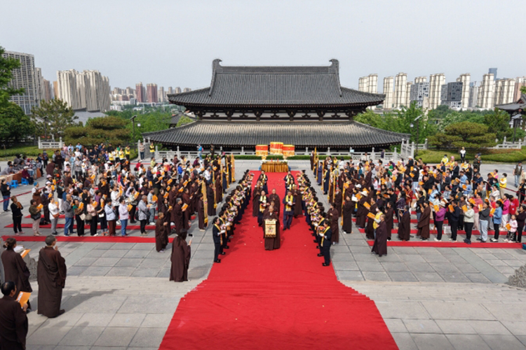 恭迎释迦如来圣诞——陕西各寺院举办浴佛祈福法会(图45)