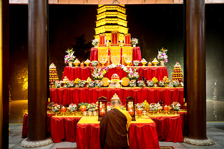 法门寺启建乙巳年中秋拜月祈福法会(图1)