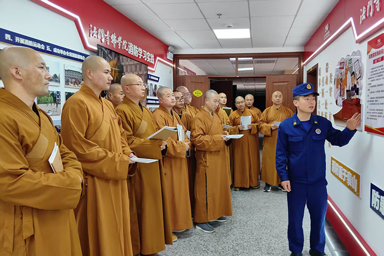 “全民消防、生命至上——安全用火用电“ | 法门寺佛学院“119消防宣传月”活动(图1)