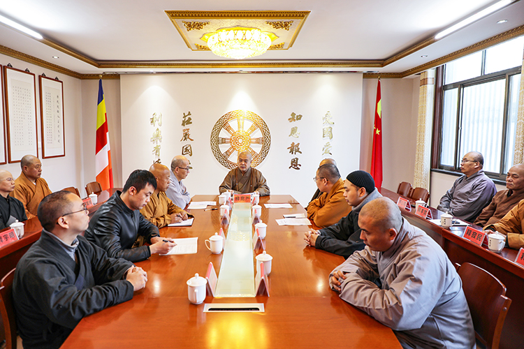 宝鸡市佛教协会召开八届八次会长办公（扩大）会议(图1)